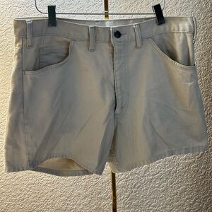 Vintage 70's Levi's Big E, Sta-Prest, Black Label Off White Shorts Size 28